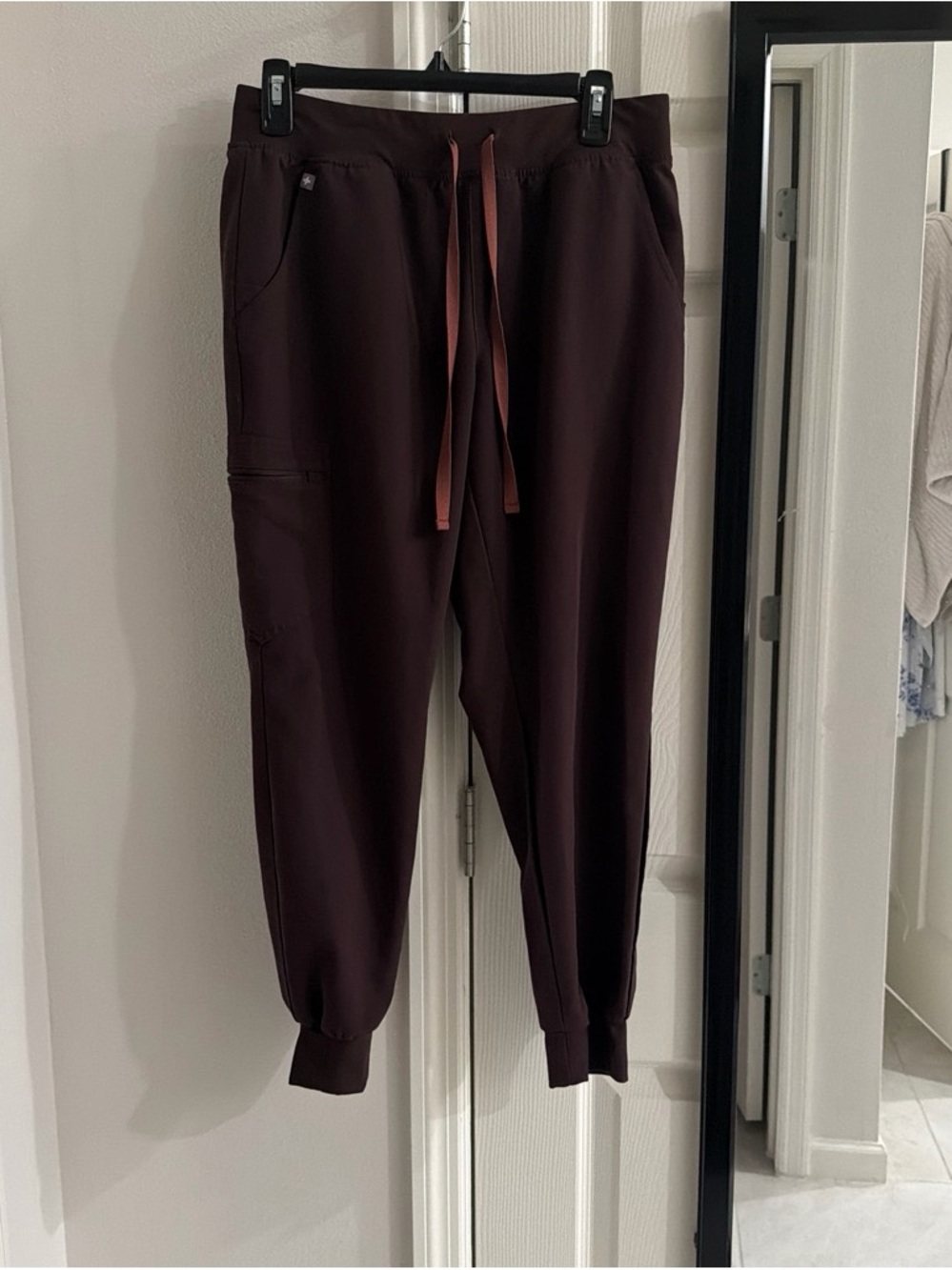 Figs ESPRESSO Jogger Pants